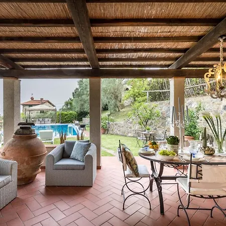 Arsina, Modern Italian Tradition. Private Pool Willa Lukka